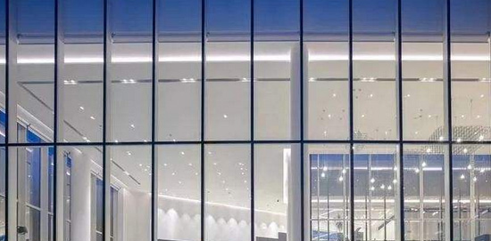 幕墻玻璃更換施工中，要從哪些方面降低建筑能耗？